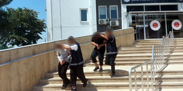 36 ilde düzensiz göç operasyonu; 22 kişi tutuklandı