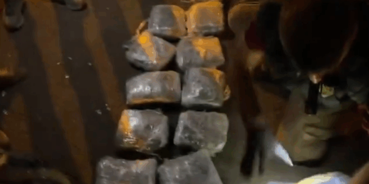 73 ilde uyuşturucu operasyonları: Bin 695 kişi yakalandı