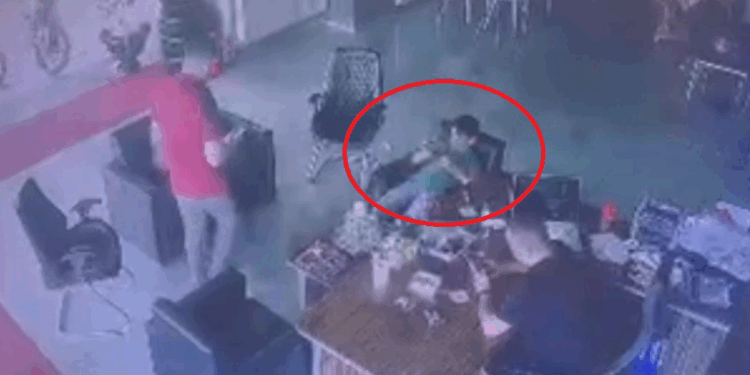 8 yaşındaki Ege'nin ağır yaralandığı oto galeriye saldırı kamerada