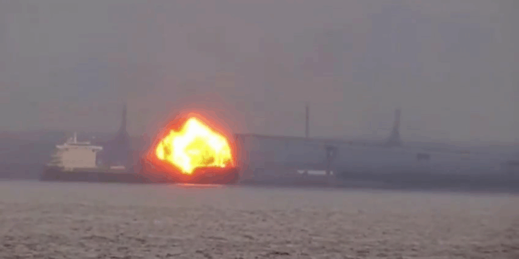 ABD'de kargo gemisinde patlama