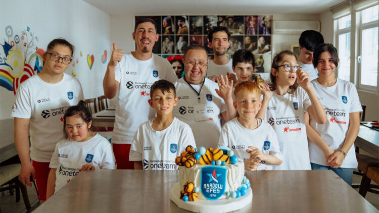 Anadolu Efes Spor Kulübü'nden 'One Team' projesi