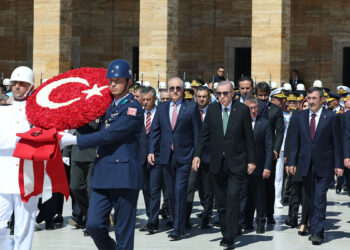 Büyük zaferin 103. yılı; Devlet erkanı Anıtkabir'i ziyaret etti