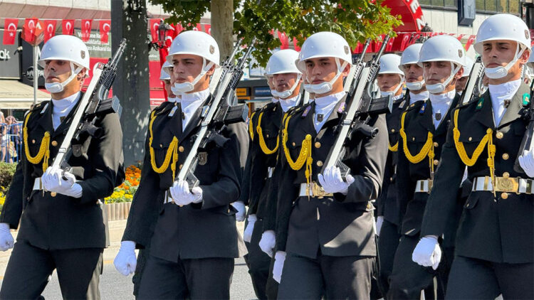 Ankara'da 30 Ağustos Zafer Bayramı korteji yapıldı