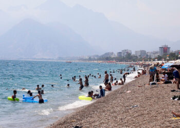 Ağustos ayının son gününde hava sıcaklığı 33 dereceye ulaştı