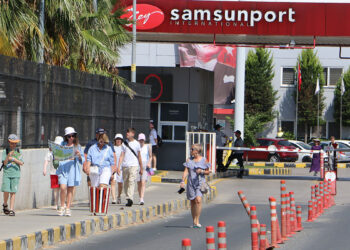 Astoria Grande adlı kruvaziyer Samsun Limanı’na demir attı