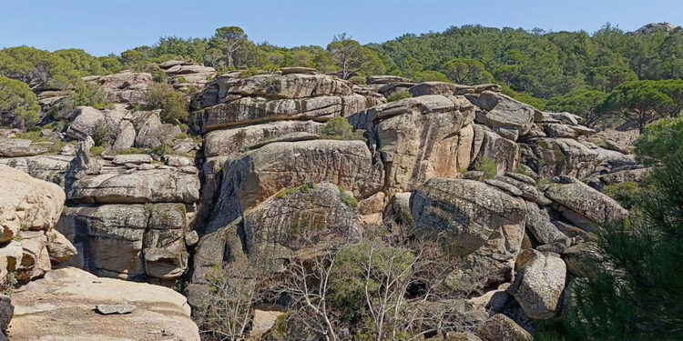 8 bin yıllık kaya resimlerinin bulunduğu bölge sit alanı ilan edildi