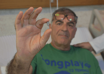 Akciğerinden diş implantı çıktı