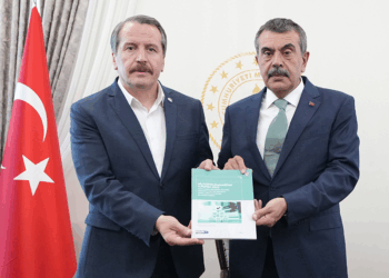 Ali Yalçın, Milli Eğitim Bakanı Yusuf Tekin'i ziyaret etti