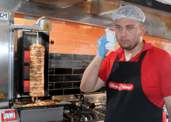 Antalya'da döner ustalarının 'sıcak' sınavı