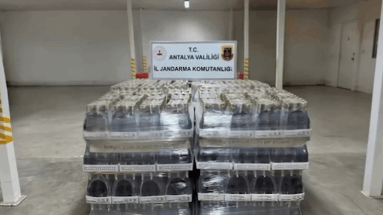 Antalya'da sahte içki imalatçılarına operasyon: 7 gözaltı