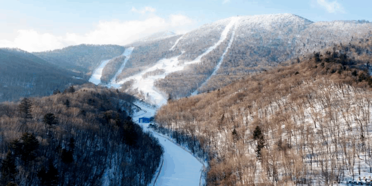 Avustralya'ya 10 yıl sonra kar yağdı