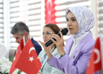 'İlk Öğretmenim Ailem' uygulamasını 1 milyon 25 bin aile kullanmaya başladı