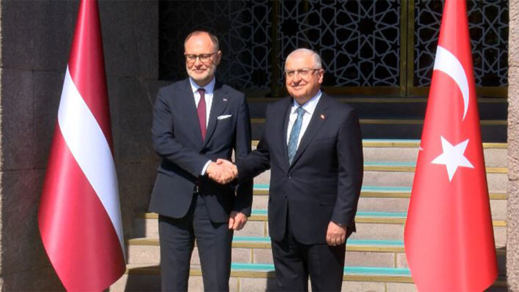 Bakan Güler, Letonya Savunma Bakanı ile görüştü