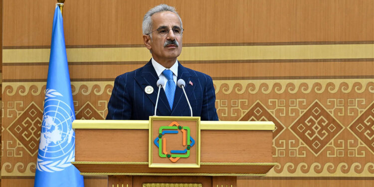 Gelişmiş altyapımız, küresel bağlantısallığa stratejik merkez kazandırmaktadır