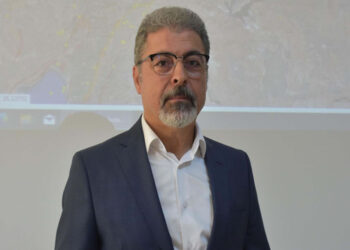 Hasarlı binalara girilmemesinde yarar var