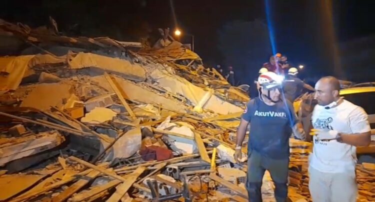 Sındırgı depreminde 1 can kaybı