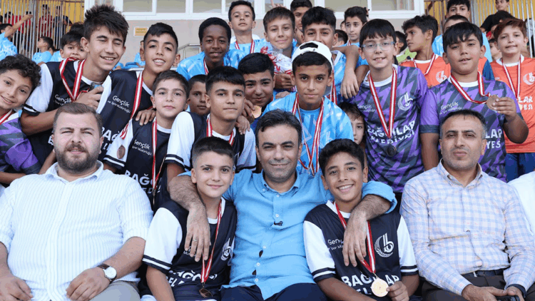 Bağcılar Belediyesi ‘Gençlik Kampı’ inşa edeceğini duyurdu