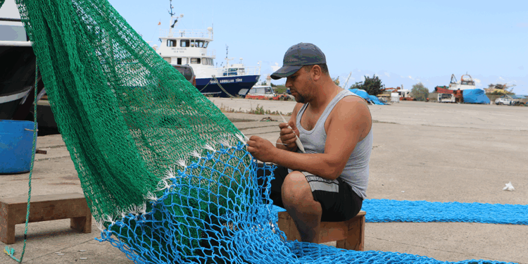 Balıkçılar av sezonu öncesinde son hazırlıklarını yapıyor