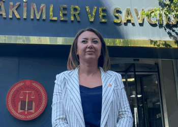 CHP'den İBB soruşturmalarına ilişkin HSK'ya başvuru