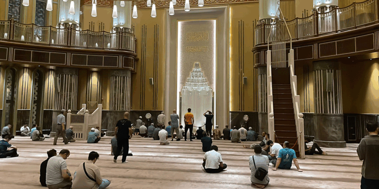 Camilerde orman yangınlarından korunmak için dua edildi