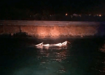 Çanakkale açıklarında tekne battı; 1 ölü