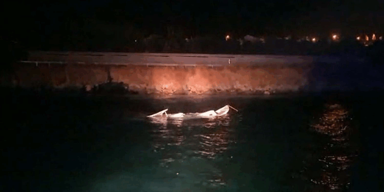 Çanakkale açıklarında tekne battı; 1 ölü