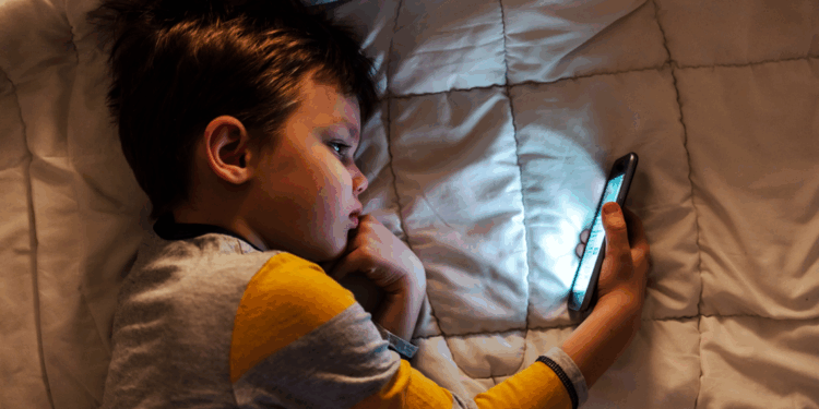 Çocuklarda ekran süresi yaşa göre nasıl sınırlandırılmalı?