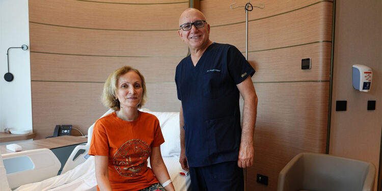 Dördüncü kalp ameliyatıyla hayata tutundu