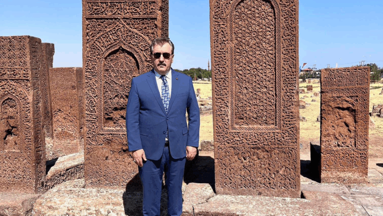 Destici’den Malazgirt Zaferi'nin 954'üncü yıl dönümünde anma mesajı