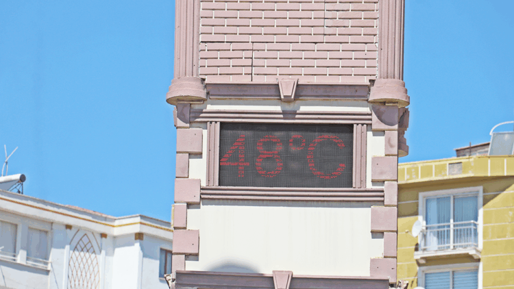 Diyarbakır'da termometreler 48 dereceyi gösterdi