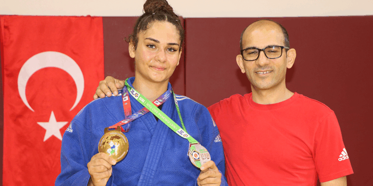 Dünya şampiyonu Işıl Sinem Aydın'ın kuraş yolculuğu ilham oldu