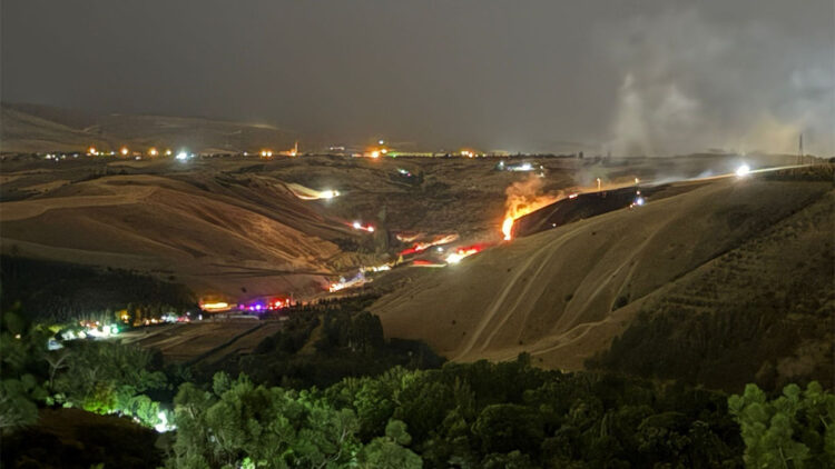 Eymir Gölü yakınlarında çıkan otluk yangını söndürüldü