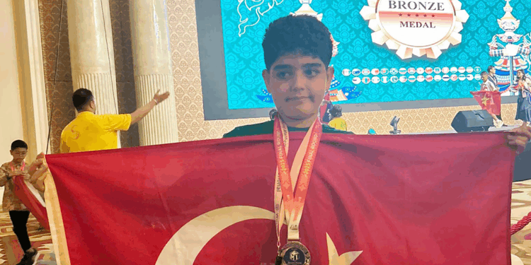 Ezel Ali Altın, matematikte dünya 3'üncüsü oldu