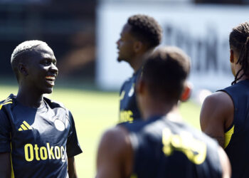 Fenerbahçe deplasmanda Feyenoord ile karşılaşacak