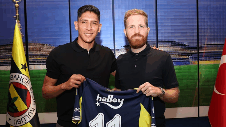 Fenerbahçe, Edson Alvarez'i resmen duyurdu