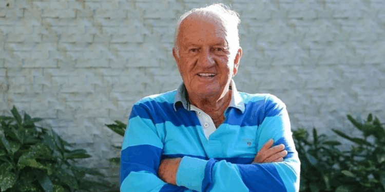 Fenerbahçe Kulübü eski başkanlarından Ali Şen yoğun bakıma alındı