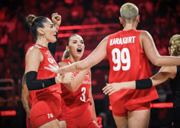 Filenin Sultanları Dünya Şampiyonası'na galibiyetle başladı