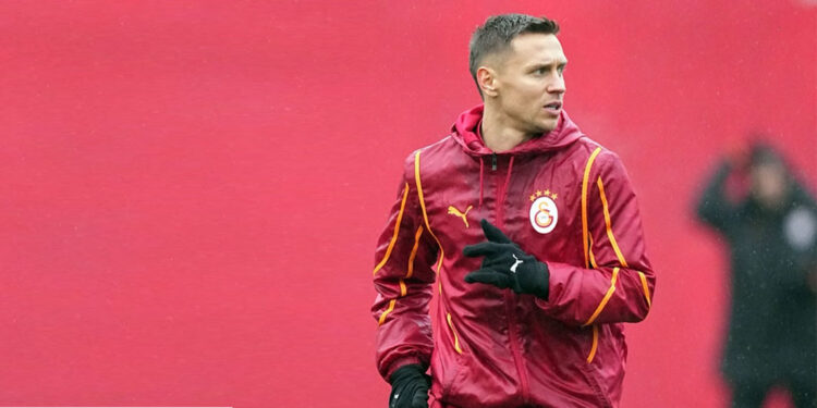 Galatasaray Frankowski'nin Rennes'e transferini duyurdu