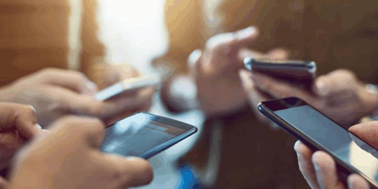 GSM operatörleri depremzedelere ücretsiz iletişim paketi tanımladı