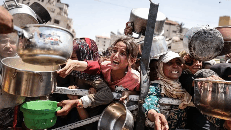 Gazze'de açlıktan ölenlerin sayısı 281'e yükseldi