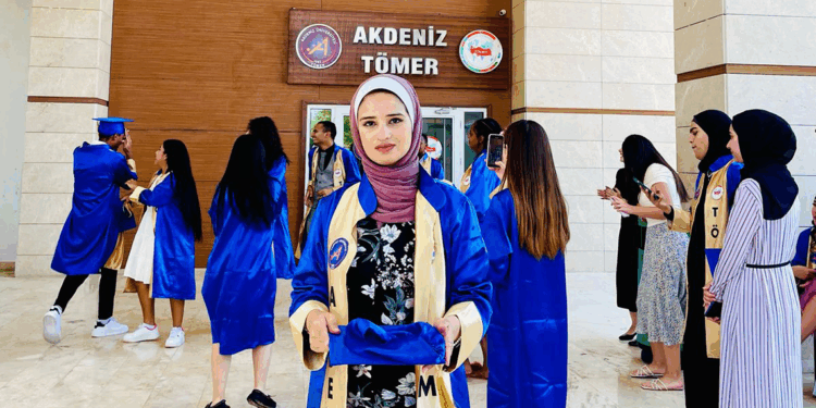 Gazzeli öğrencinin 'annem Türkiye'de tedavi olsun' isteği