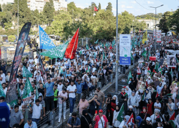 Gazze’ye destek için ABD Konsolosluğuna yürüyüş düzenlendi