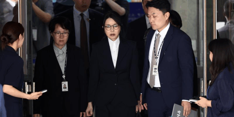 Güney Kore'nin eski First Lady'si tutuklandı