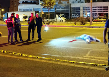 Kayseri'de, otomobilin ezdiği yaya hayatını kaybetti.