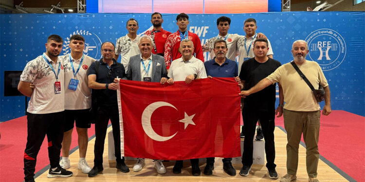 Avrupa Halter Şampiyonası'na Türkiye damgasını vurdu