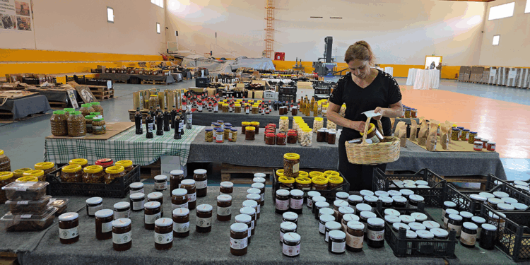 Hatay'da depremzede kadınlar, ürünlerini dünyaya tanıttı