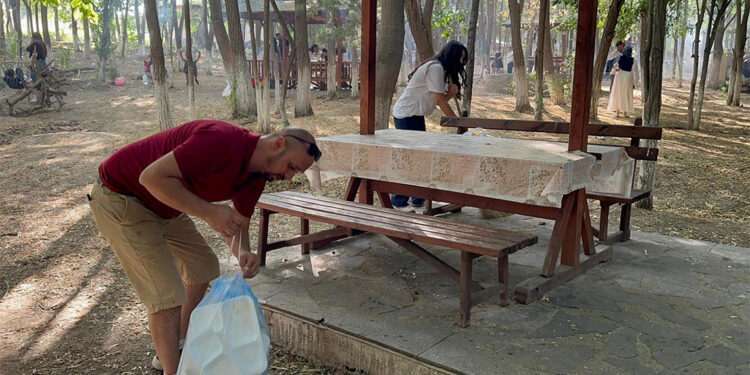 Iğdır Kent Ormanı'nda kampanya: Çöpünü topla, giriş ve hizmet ücreti ödeme