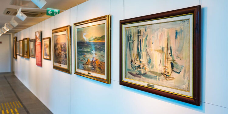 'Mavinin İzinde' Gelibolu’daki sanatseverlerle buluştu