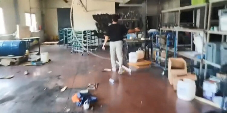 Bahçelievler'de ayakkabı fabrikasını boşaltıp ortadan kaybolmuşlar