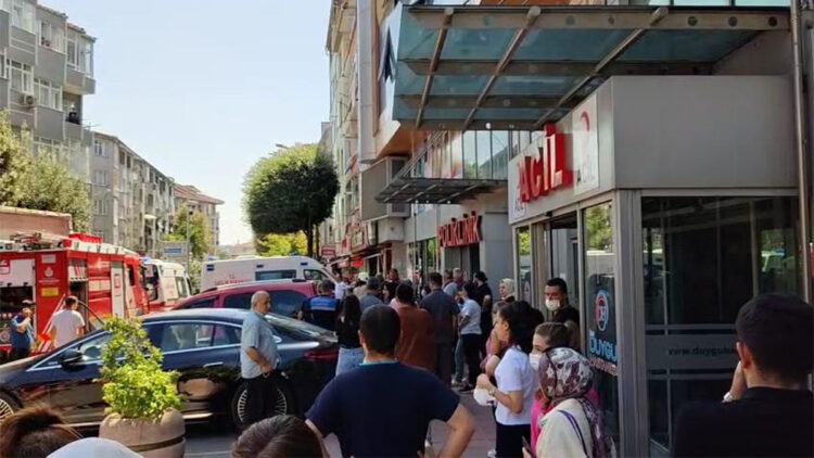 Gaziosmanpaşa'da özel hastanede yangın